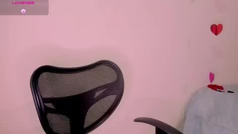 Alana online show from February 19, 2025, 12:25 am