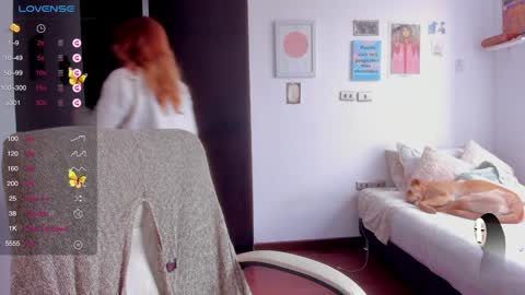 Giggles  online show from December 13, 2024, 2:05 pm