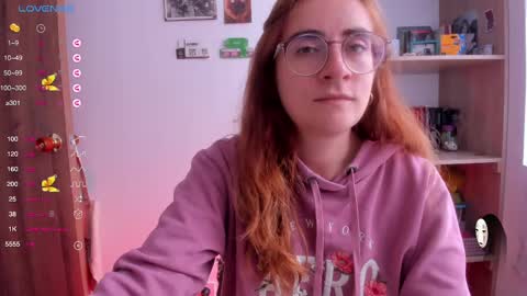 Giggles  online show from February 19, 2025, 4:44 pm