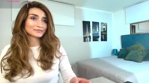 Maria Paula online show from May 23, 2026, 12:20 pm