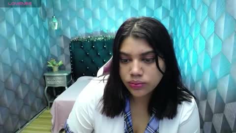 Snapshot of lindabreexlove chatting on December 28, 2024, 2:43 am    online show from December 28, 2024, 2:43 am