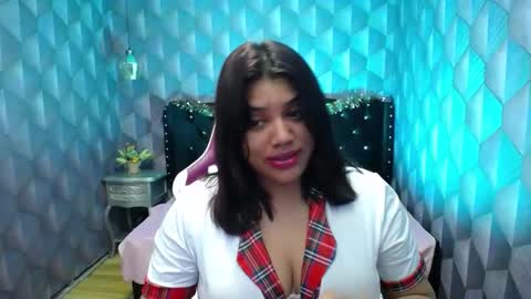 Snapshot of lindabreexlove chatting on December 31, 2024, 9:31 am    online show from December 31, 2024, 9:31 am