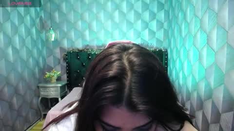 Snapshot of lindabreexlove chatting on January 4, 2025, 7:13 am    online show from January 4, 2025, 7:13 am