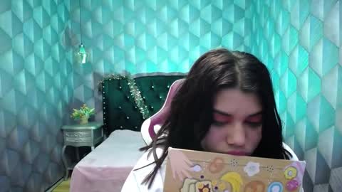Snapshot of lindabreexlove chatting on January 6, 2025, 7:52 am    online show from January 6, 2025, 7:52 am