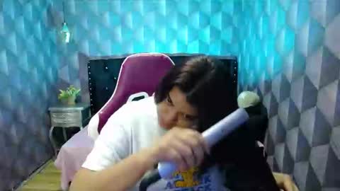 Snapshot of lindabreexlove chatting on January 9, 2025, 9:16 am    online show from January 9, 2025, 9:16 am