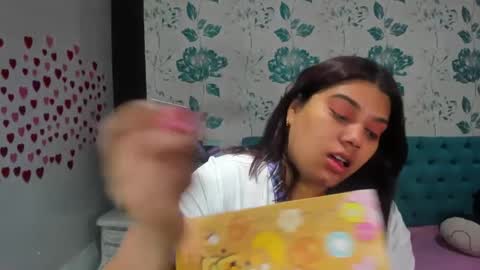 Snapshot of lindabreexlove chatting on January 20, 2025, 2:36 pm    online show from January 20, 2025, 2:36 pm
