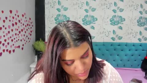 Snapshot of lindabreexlove chatting on January 21, 2025, 4:16 pm    online show from January 21, 2025, 4:16 pm