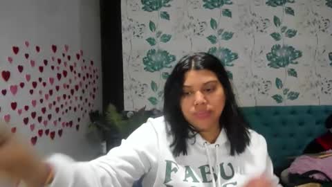 Snapshot of lindabreexlove chatting on January 26, 2025, 1:58 pm    online show from January 26, 2025, 1:58 pm