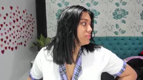 Snapshot of lindabreexlove chatting on January 31, 2025, 3:22 pm    online show from January 31, 2025, 3:22 pm