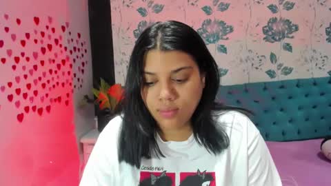 Snapshot of lindabreexlove chatting on February 2, 2025, 12:46 pm    online show from February 2, 2025, 12:46 pm