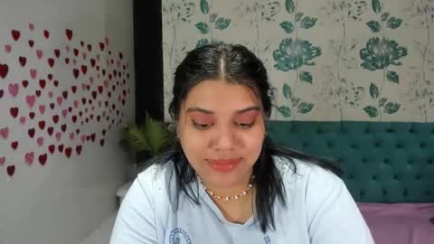 Snapshot of lindabreexlove chatting on February 9, 2025, 7:19 pm    online show from February 9, 2025, 7:19 pm