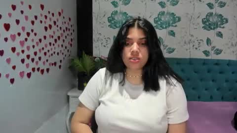 Snapshot of lindabreexlove chatting on February 10, 2025, 4:47 pm    online show from February 10, 2025, 4:47 pm