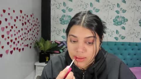 Snapshot of lindabreexlove chatting on February 14, 2025, 4:31 pm    online show from February 14, 2025, 4:31 pm
