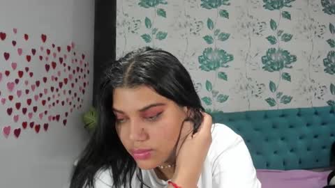 Snapshot of lindabreexlove chatting on February 16, 2025, 5:04 pm    online show from February 16, 2025, 5:04 pm
