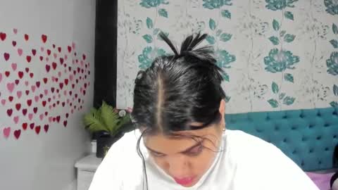 Snapshot of lindabreexlove chatting on February 16, 2025, 8:11 pm    online show from February 16, 2025, 8:11 pm