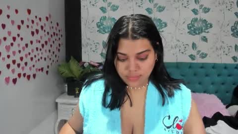 Snapshot of lindabreexlove chatting on February 18, 2025, 8:58 pm    online show from February 18, 2025, 8:58 pm