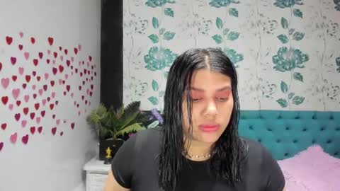 Snapshot of lindabreexlove chatting on March 3, 2025, 7:17 pm    online show from March 3, 2025, 7:17 pm