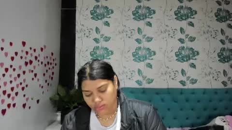 Snapshot of lindabreexlove chatting on March 9, 2025, 2:21 pm    online show from March 9, 2025, 2:21 pm