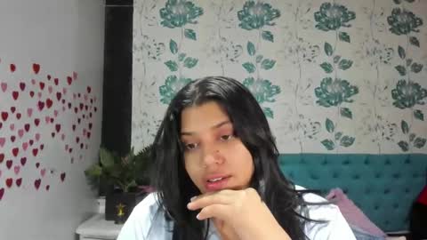 Snapshot of lindabreexlove chatting on March 10, 2025, 8:34 pm    online show from March 10, 2025, 8:34 pm