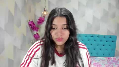 Snapshot of lindabreexlove chatting on September 10, 2025, 4:45 am    online show from September 10, 2025, 4:45 am