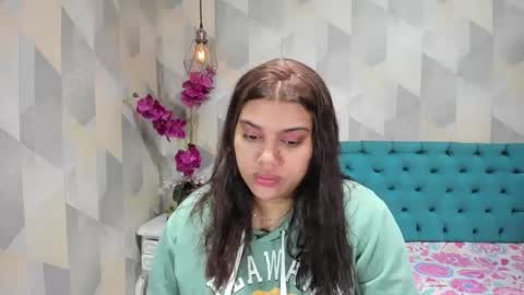 Snapshot of lindabreexlove chatting on September 15, 2025, 4:23 am    online show from September 15, 2025, 4:23 am