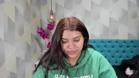Snapshot of lindabreexlove chatting on September 22, 2025, 1:24 pm    online show from September 22, 2025, 1:24 pm