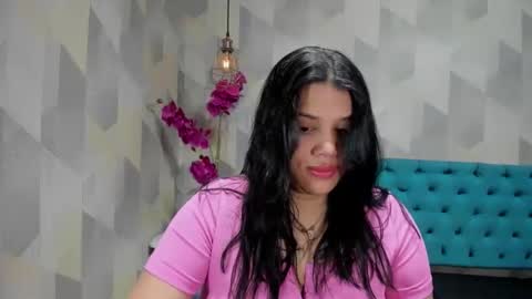 Snapshot of lindabreexlove chatting on October 5, 2025, 1:20 pm    online show from October 5, 2025, 1:20 pm