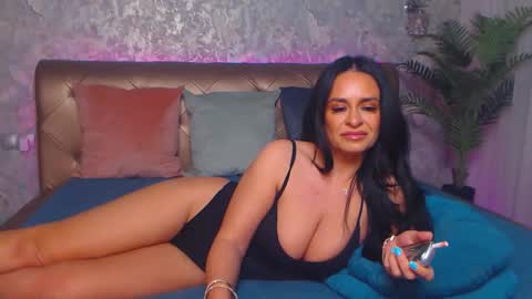 Linda online show from September 16, 2025, 9:16 pm