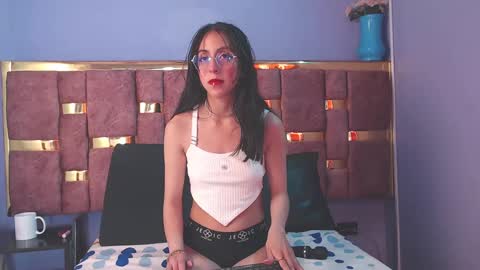 ling ling24 online show from February 26, 2025, 6:15 am