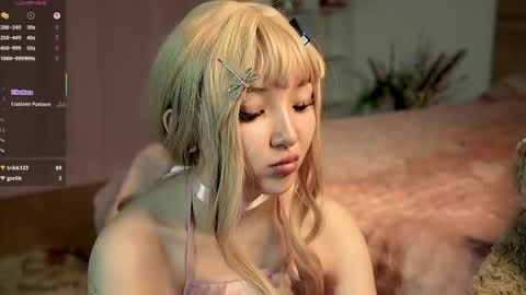 Linh -   online show from May 12, 2026, 9:12 pm