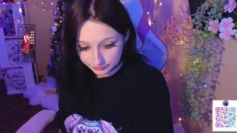 Snapshot of liniq chatting on March 2, 2025, 5:14 pm Lina online show from March 2, 2025, 5:14 pm