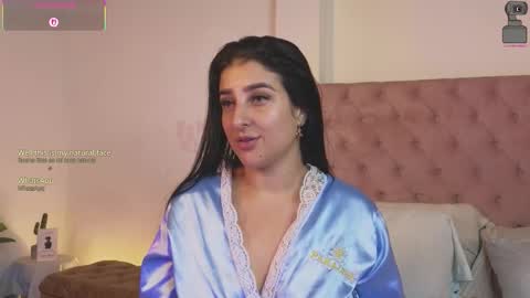 Snapshot of linoshka_1 chatting on February 10, 2026, 8:57 pm Luciana online show from February 10, 2026, 8:57 pm