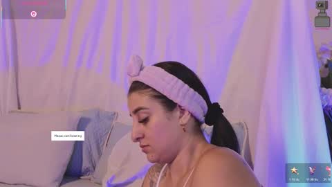 Snapshot of linoshka_1 chatting on March 1, 2026, 8:22 pm Luciana online show from March 1, 2026, 8:22 pm