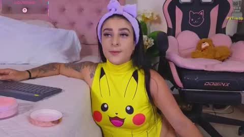 Snapshot of linoshka_1 chatting on March 4, 2026, 8:59 pm Luciana online show from March 4, 2026, 8:59 pm