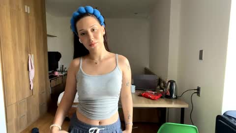 Anna online show from April 15, 2026, 6:09 am