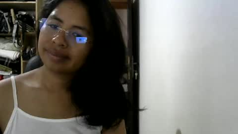 Snapshot of liora_selenex chatting on June 12, 2026, 4:55 am Liora selenex online show from June 12, 2026, 4:55 am