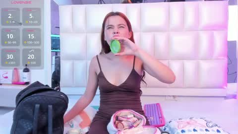 Liorah wolf online show from May 17, 2026, 7:43 pm