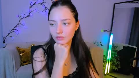 lira li online show from September 16, 2025, 5:30 am