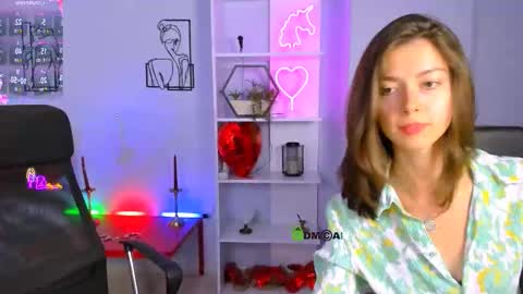 lira li online show from September 19, 2025, 12:39 pm