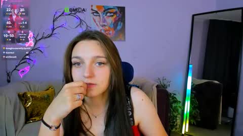 lira li online show from September 20, 2025, 6:09 pm