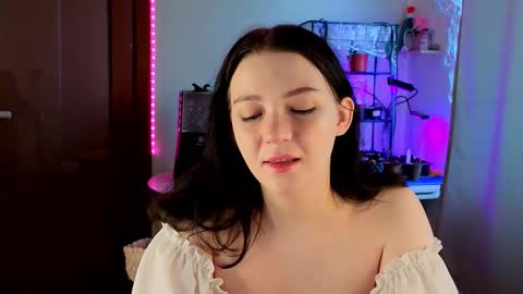 lirara online show from February 4, 2026, 11:27 am