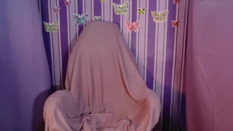 April online show from March 4, 2026, 6:03 pm