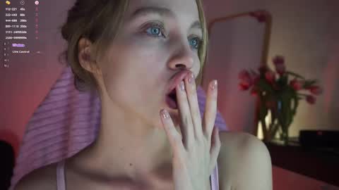 Lisa online show from December 20, 2024, 7:50 pm