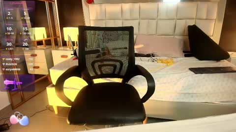 Lisa online show from February 22, 2025, 9:15 pm