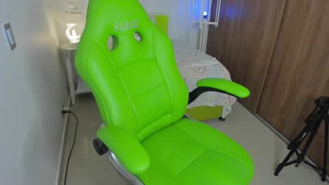 Snapshot of lisa_gerrard_ chatting on February 7, 2025, 11:34 am Lisa  online show from February 7, 2025, 11:34 am