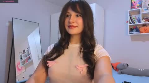 Lisa online show from October 18, 2025, 3:02 pm