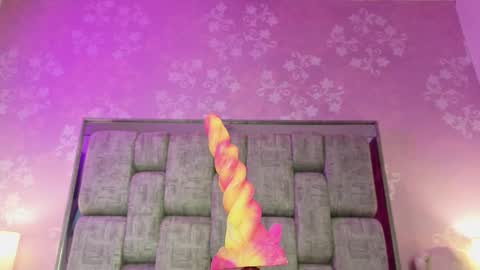 lisa_sweetas online show from March 22, 2026, 2:48 am