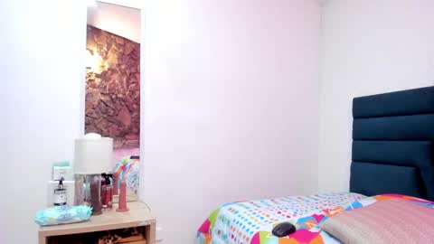 Snapshot of lisa_white_ chatting on February 11, 2025, 9:25 pm lisa white online show from February 11, 2025, 9:25 pm