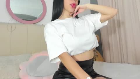 Lisa online show from March 1, 2025, 1:11 am