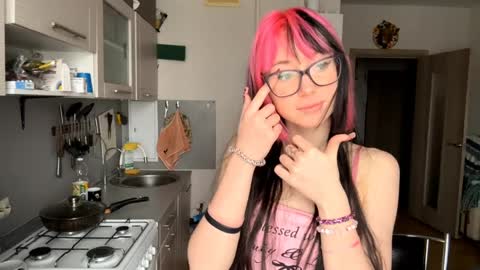 Aileen online show from April 9, 2026, 6:13 am
